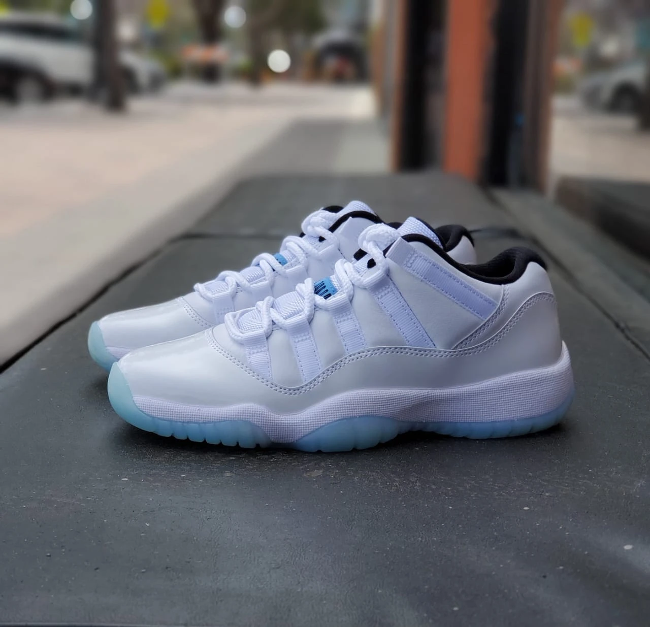 Air Jordan 11 Low