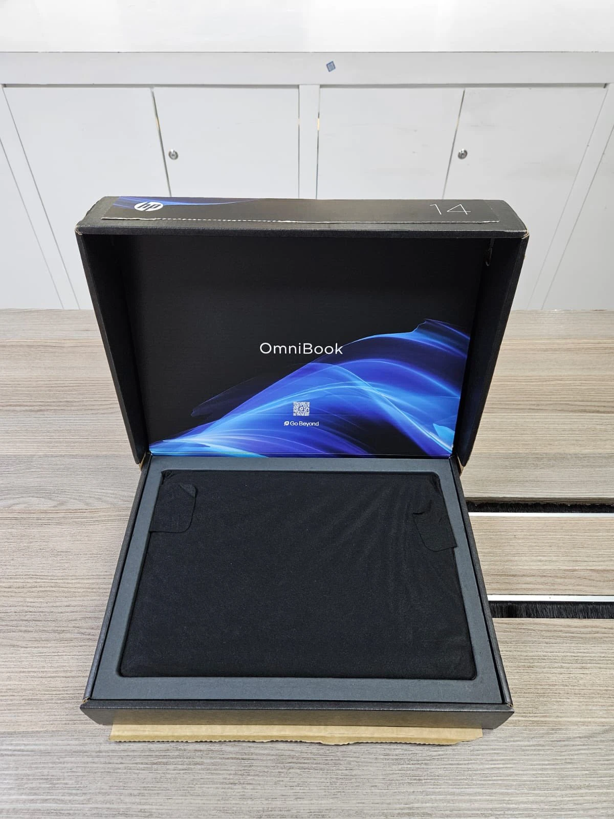 HP Omnibook X Flip – Core Ultra 7 | 16GB DDR5 | 1TB SSD | 14″ 2K OLED Touch