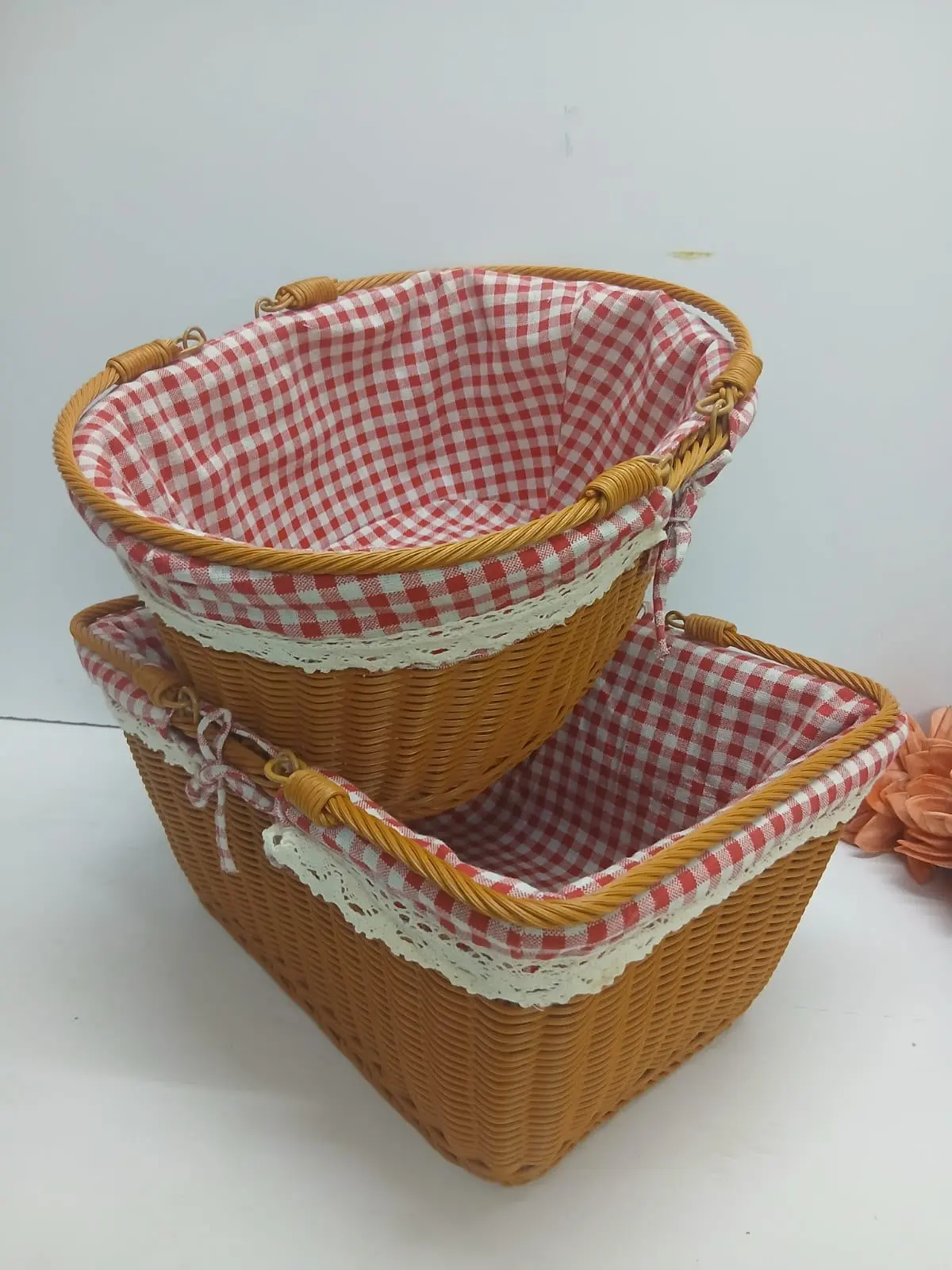 Wicker Picnic Basket Set with Gingham Lining